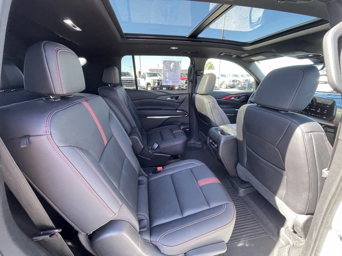2025 Chevrolet Traverse RS - Photo 15