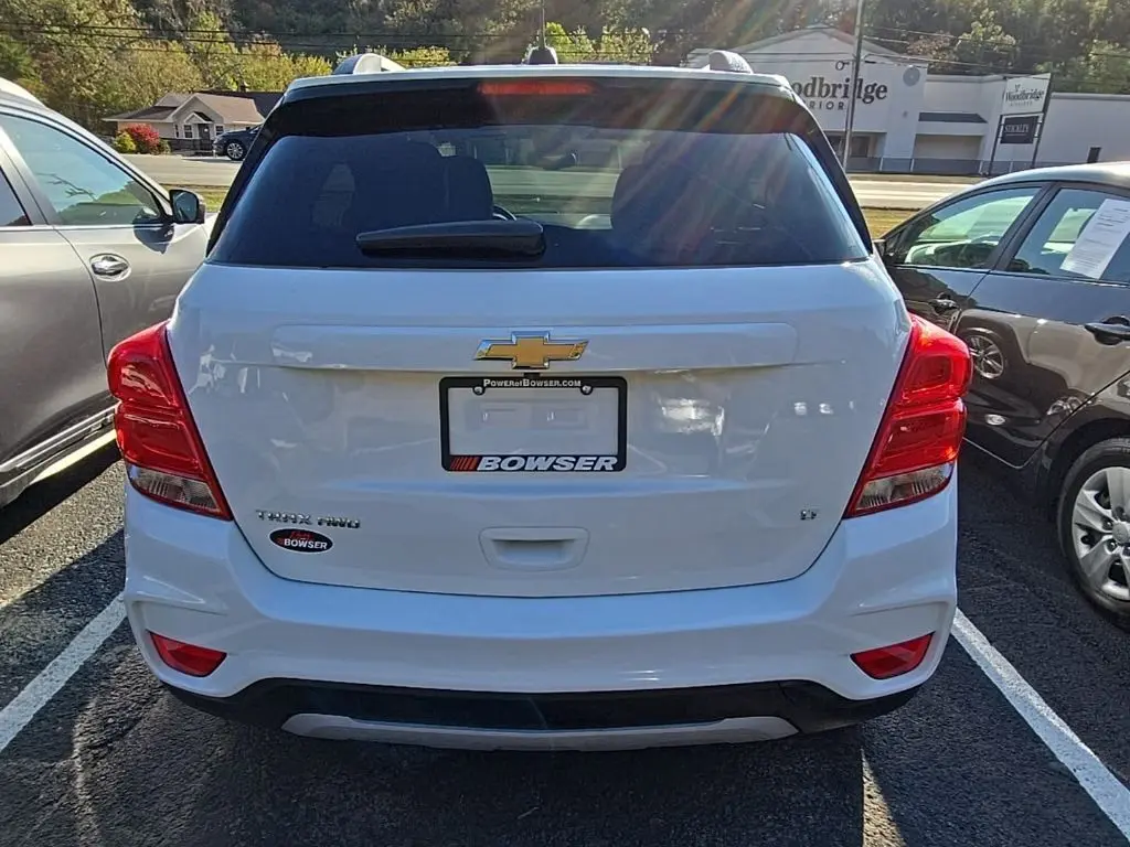 2019 Chevrolet Trax LT photo 3
