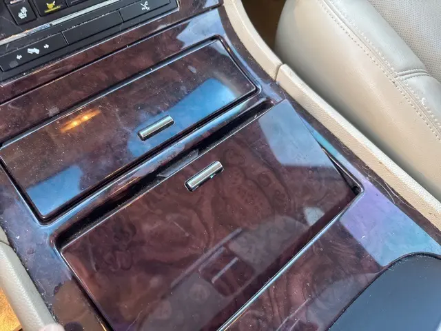 2020 Cadillac Escalade ESV Luxury photo 15