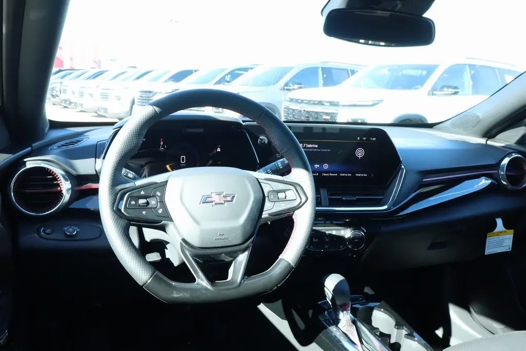 2026 Chevrolet Trax photo 2