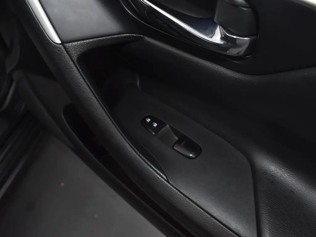 2016 Nissan Altima 2.5 S photo 26