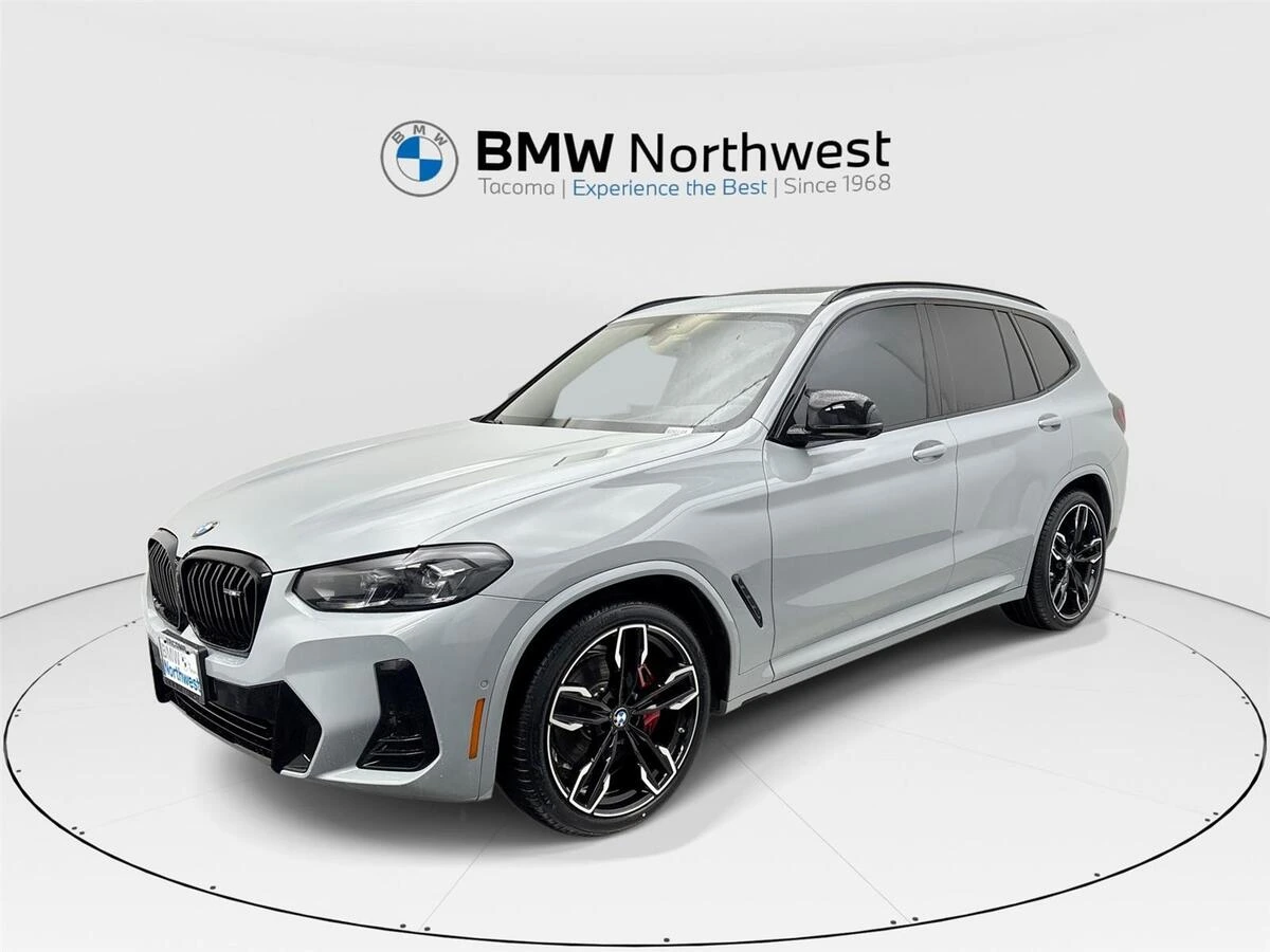 2024 BMW X3 40i's photo