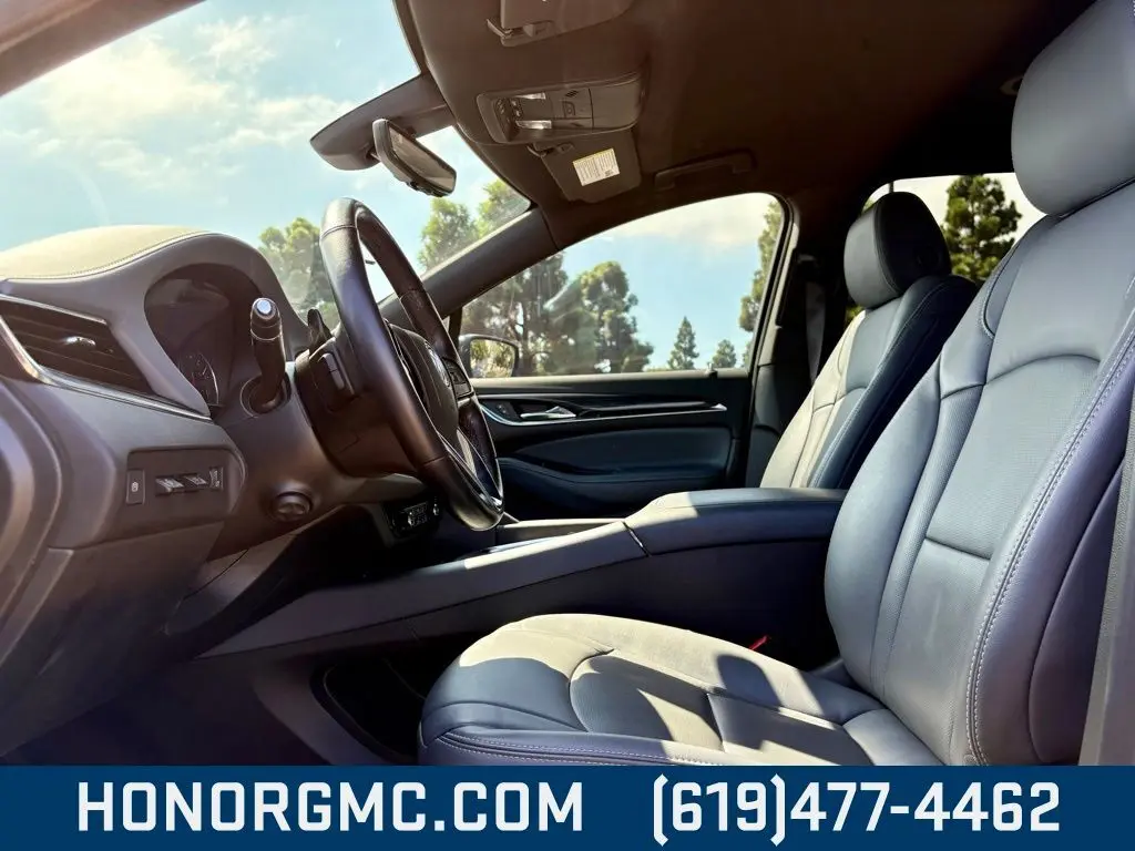 2024 Buick Enclave Premium photo 8