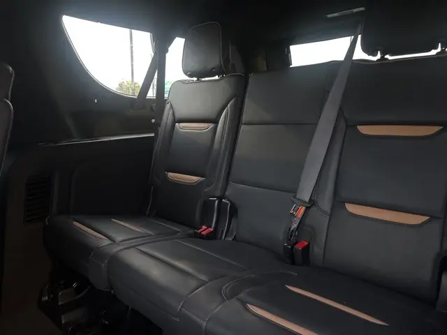 2023 Gmc Yukon XL AT4 photo 21