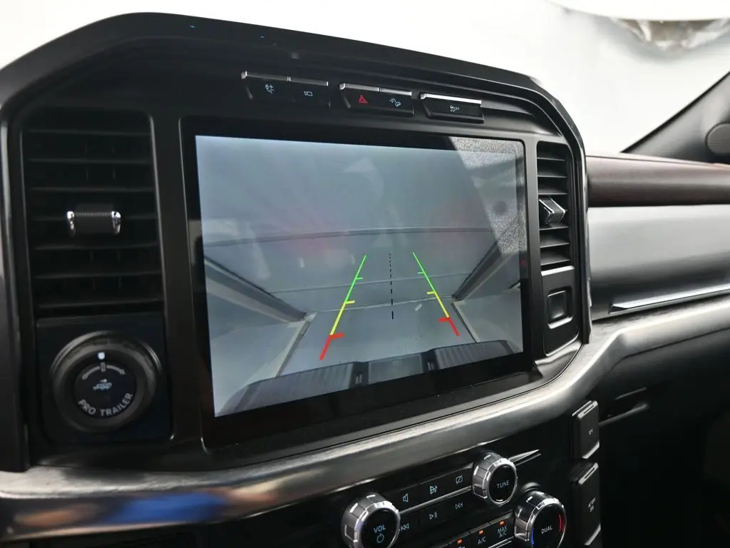 2023 Ford F-150 Lariat photo 19