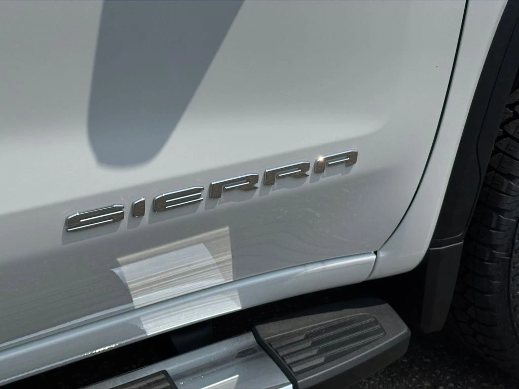 2026 GMC Sierra 1500 SLT - Photo 21