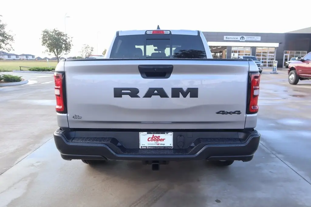2025 Ram 1500 Tradesman photo 19