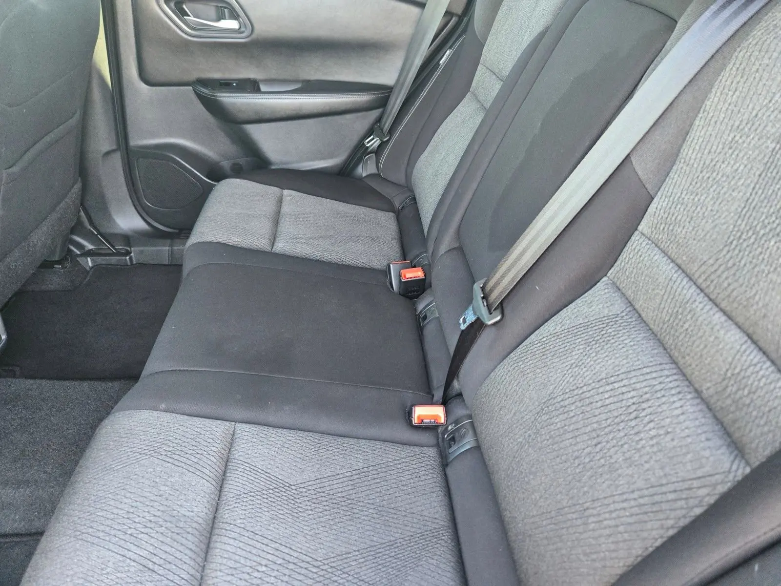 2024 Nissan Rogue SV photo 10