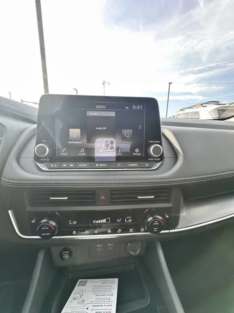 2026 Nissan Rogue SV photo 11