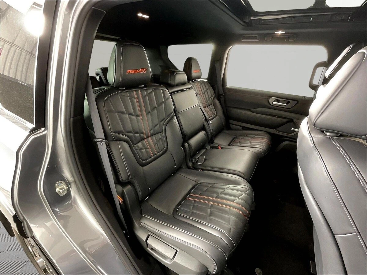 2026 Nissan Armada PRO-4X - Photo 19