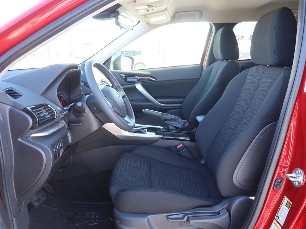 2026 Mitsubishi Eclipse Cross LE - Photo 30
