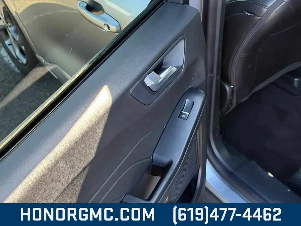 2024 Ford Escape ST-Line photo 17