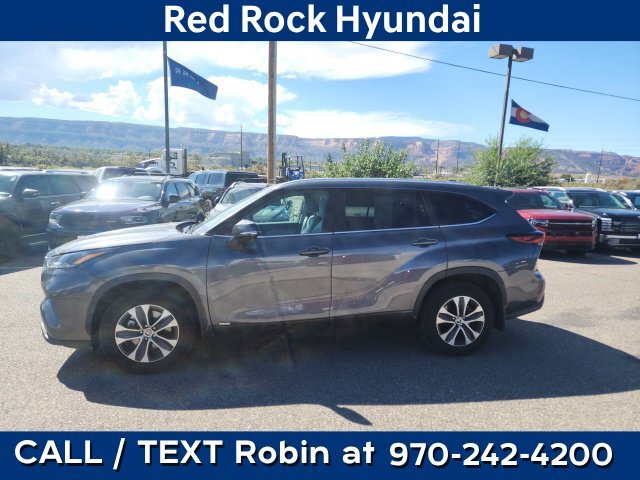 2024 Toyota Highlander Hybrid XLE