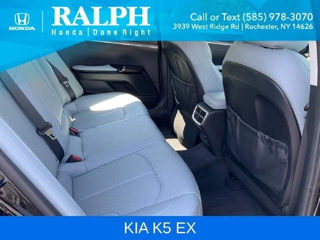 2021 Kia K5 EX - Photo 8