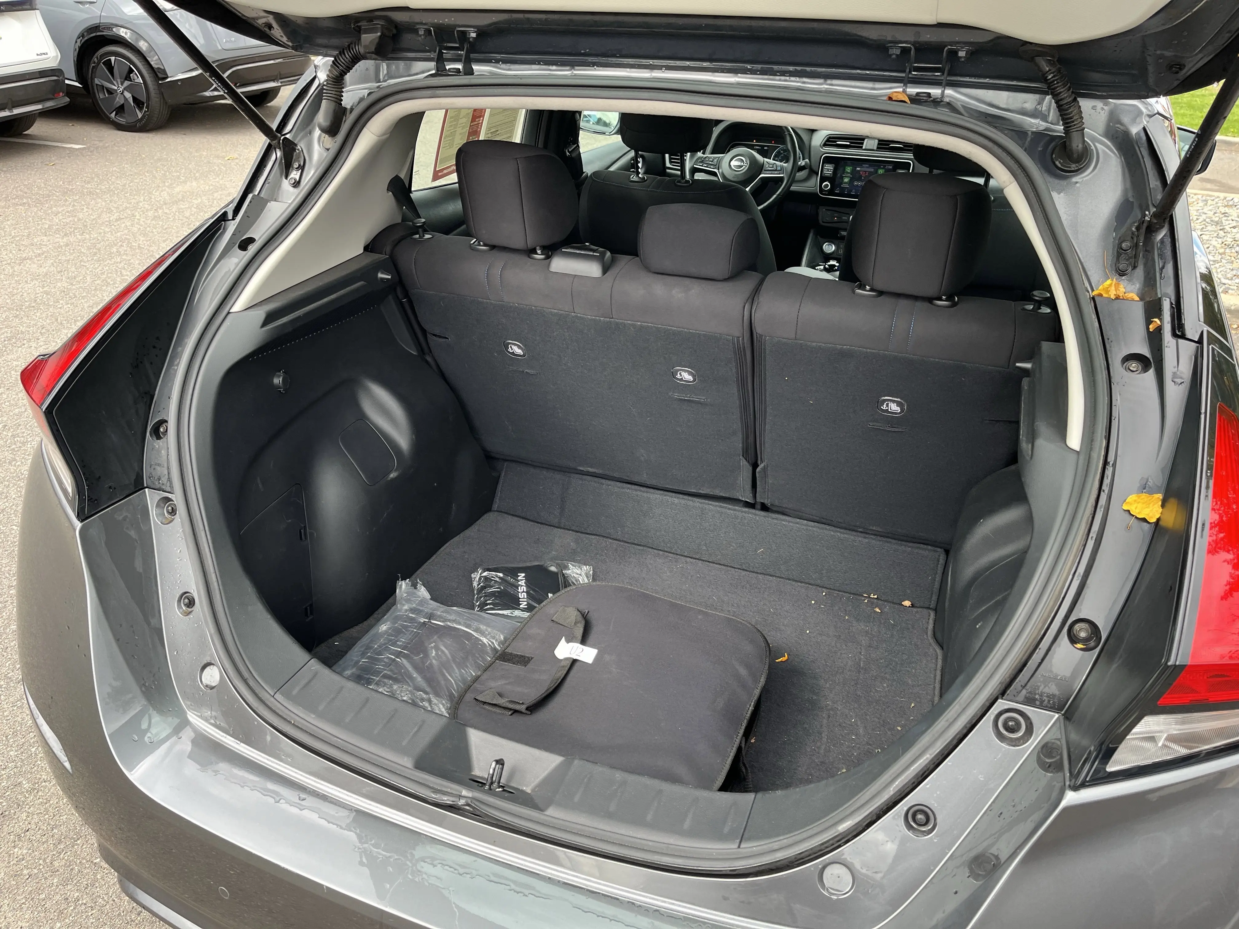 2024 Nissan Leaf SV photo 21