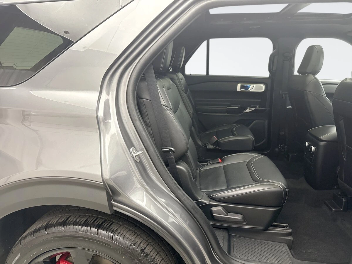 2023 Ford Explorer ST - Photo 21