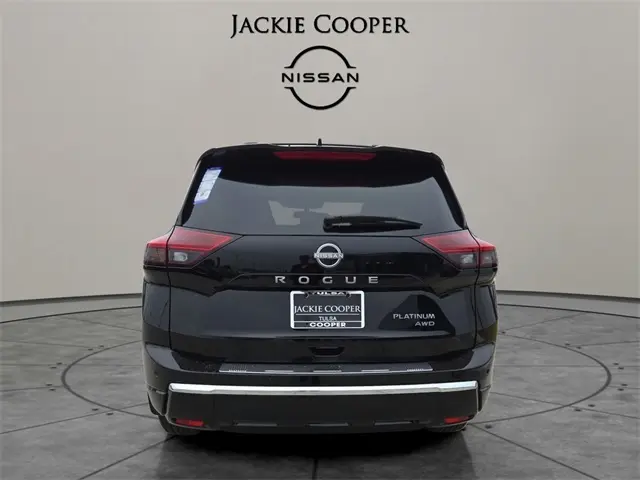 2026 Nissan Rogue Platinum photo 4