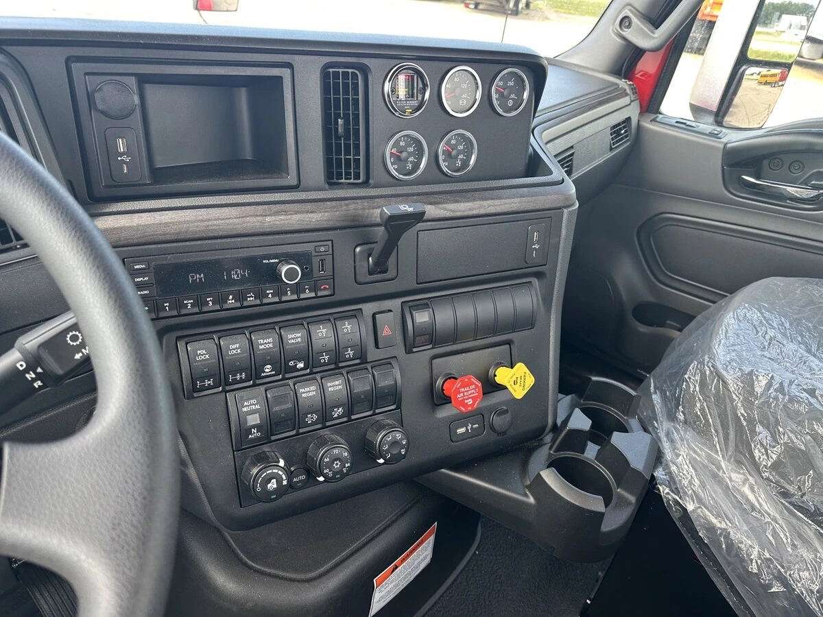 2027 International HV in Marshfield, WI — photo 4