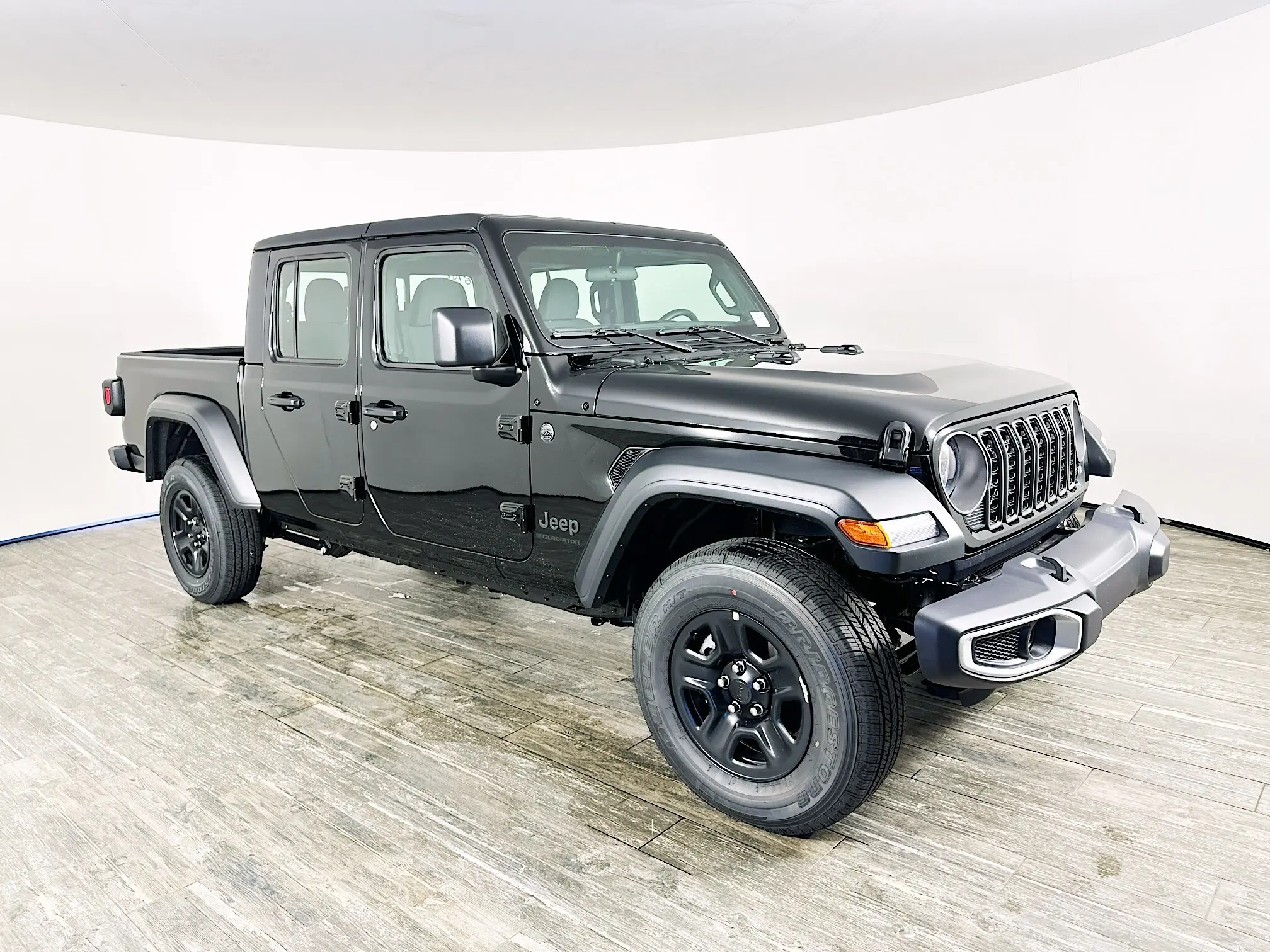 2025 Jeep Gladiator Sport's photo