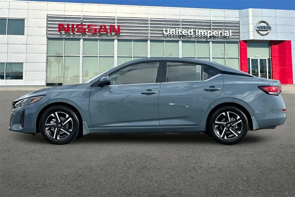 2025 Nissan Sentra SV photo 7