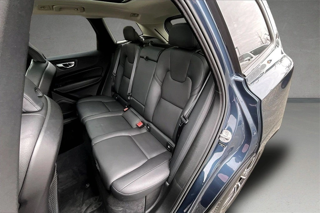 2023 Volvo - image 21