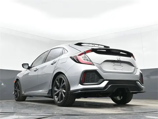 2018 Honda Civic Sport Touring photo 28