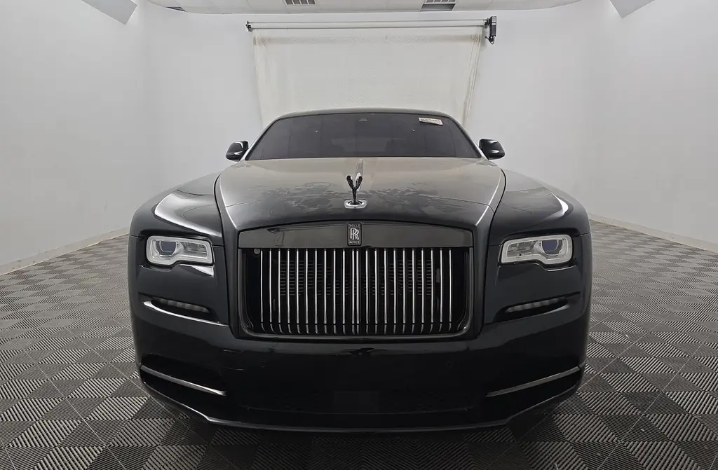 Used 2017 Rolls-Royce Wraith Base with VIN SCA665C51HUX86500 for sale in Ewing, NJ