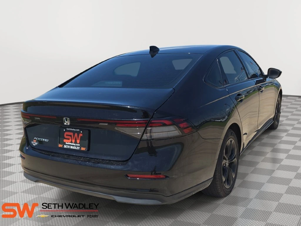 2025 Honda Accord SE - Photo 7