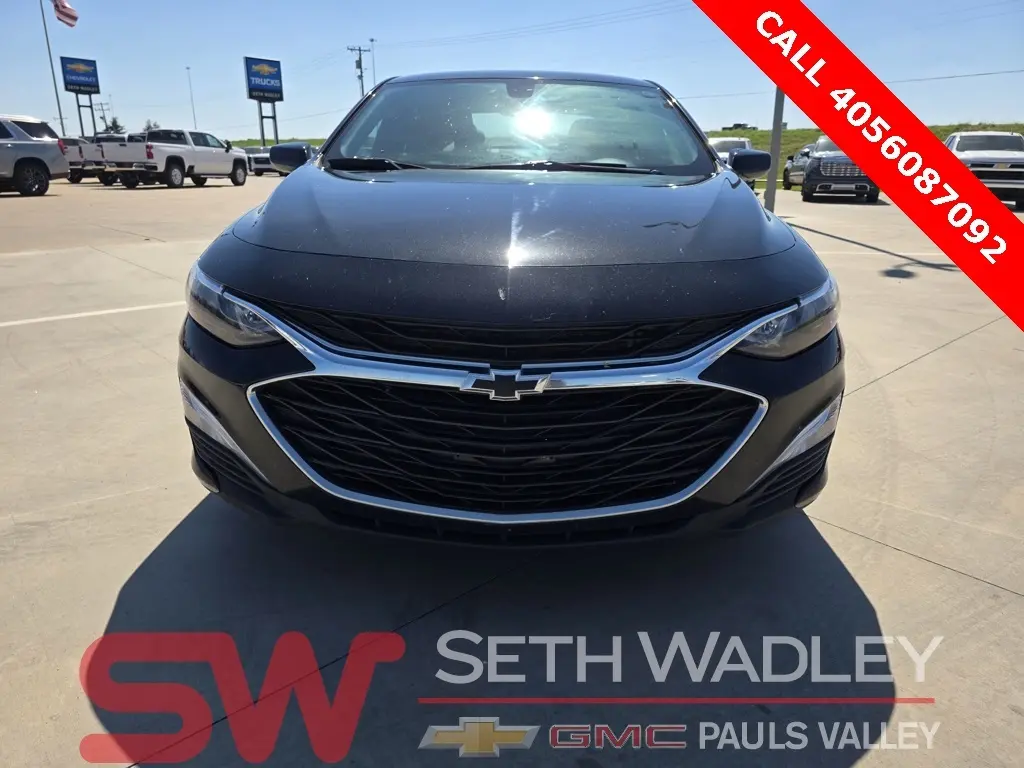 2021 Chevrolet Malibu RS photo 2