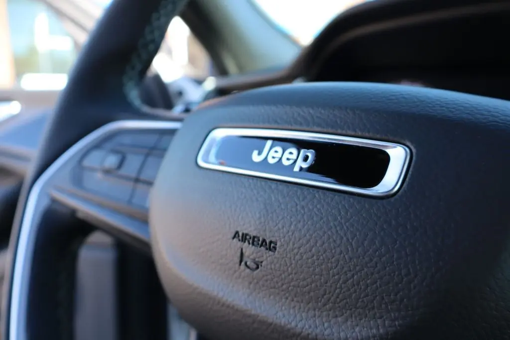 2024 Jeep Grand Cherokee Laredo photo 22