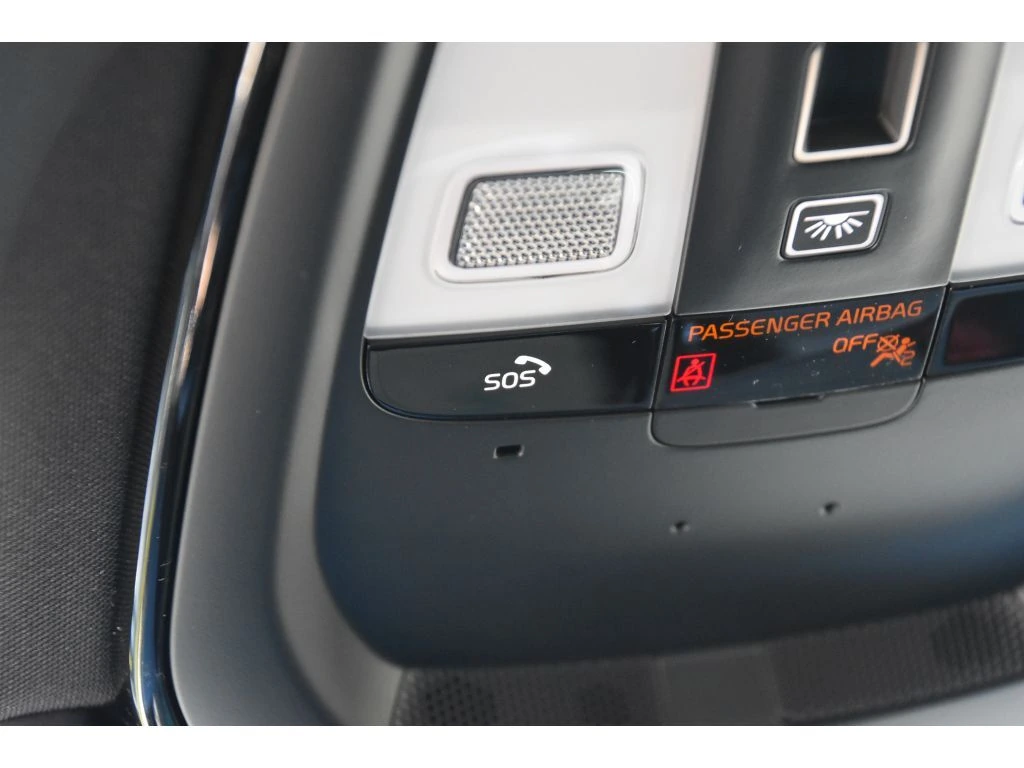 2026 Volvo - image 38