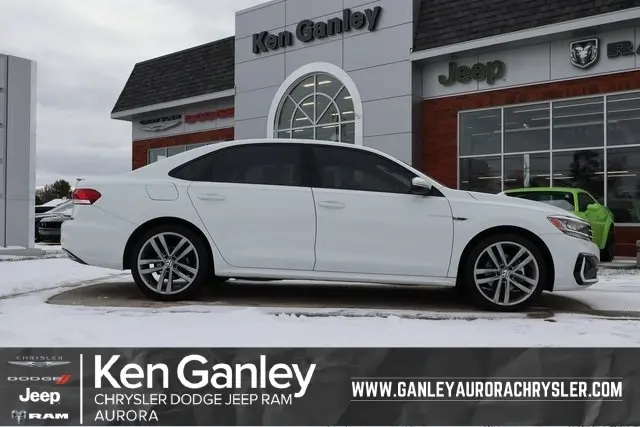 2021 Volkswagen Passat R-Line