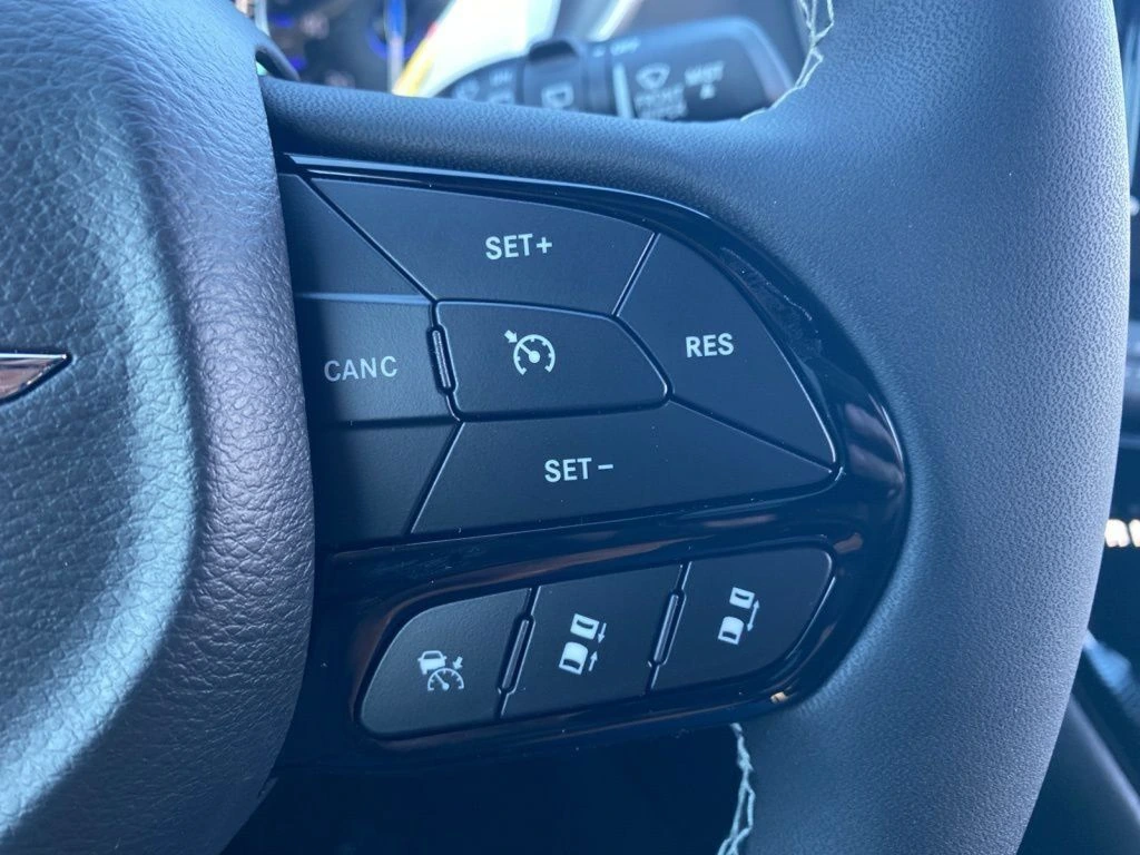 2026 Chrysler Pacifica Select - Photo 30