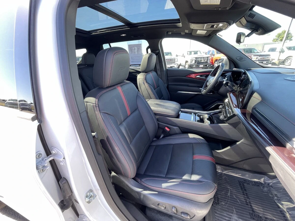 2025 Chevrolet Traverse RS - Photo 13