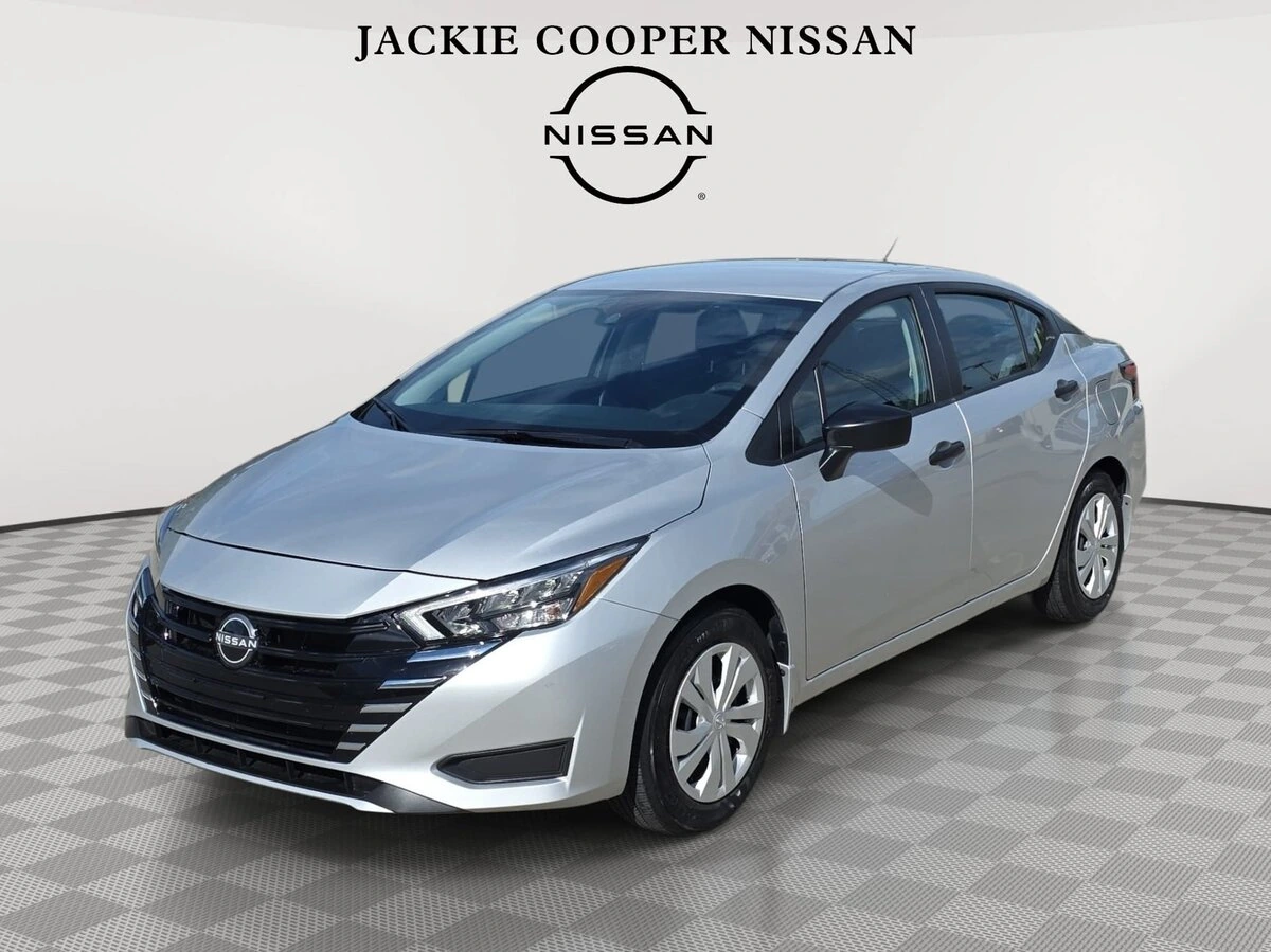 2025 Nissan Versa Sedan