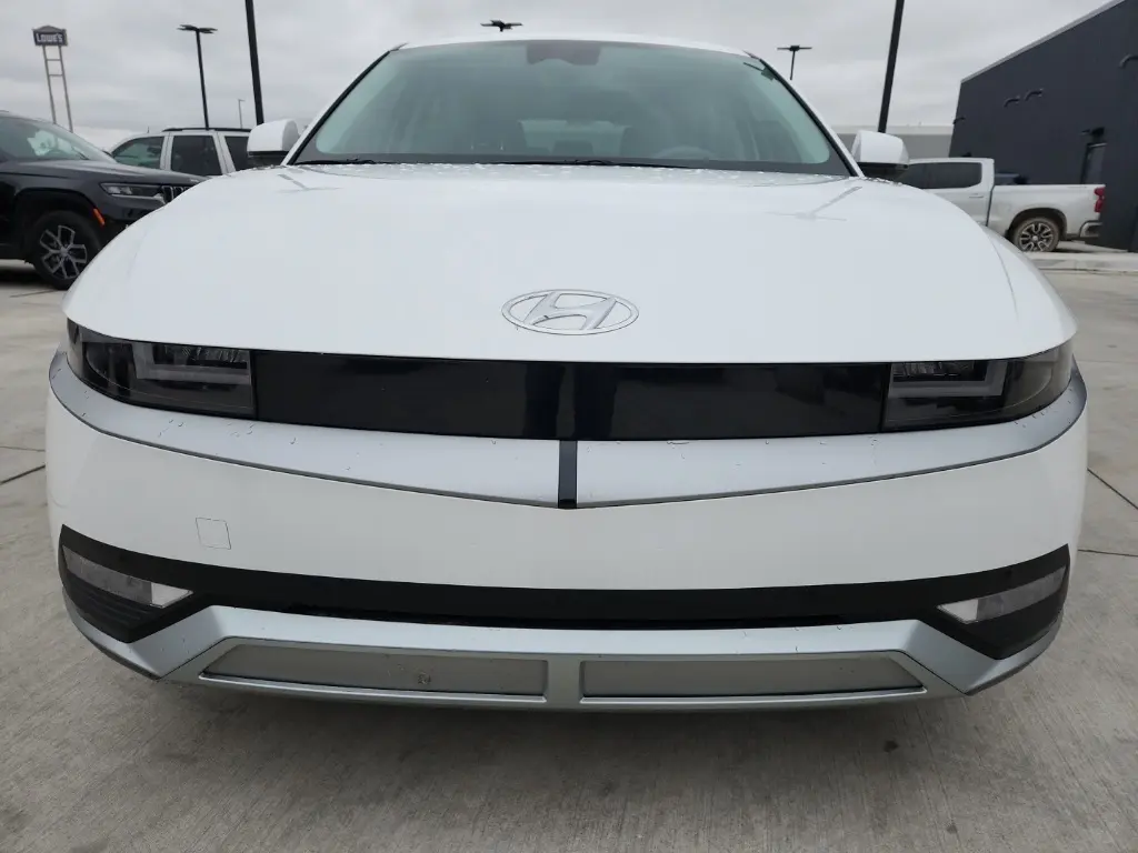 Used 2024 Hyundai IONIQ 5 SEL with VIN KM8KN4DE0RU271018 for sale in Norman, OK