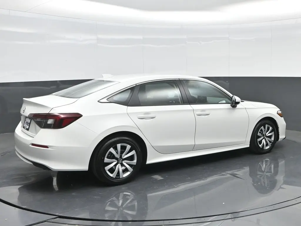 2026 Honda Civic LX photo 3