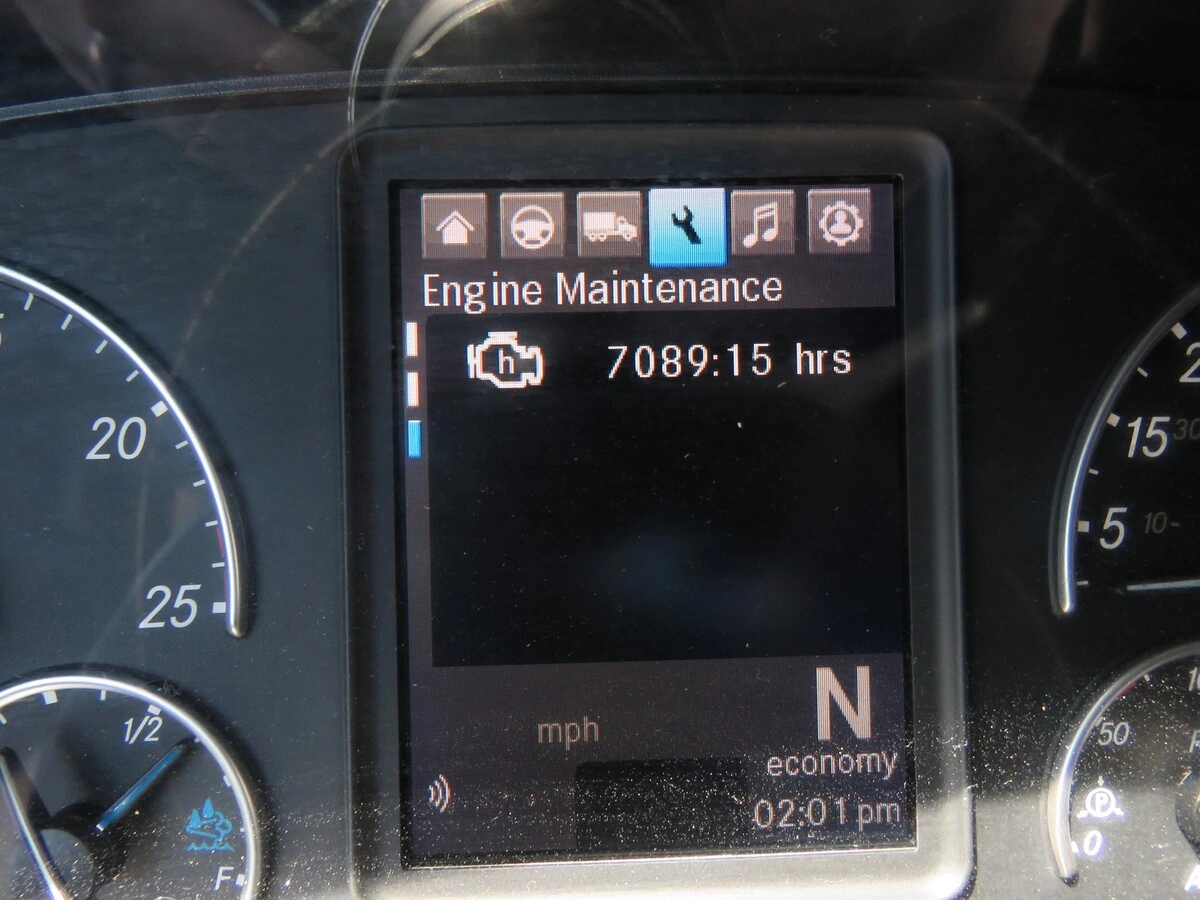 2023 Freightliner Cascadia - image 22