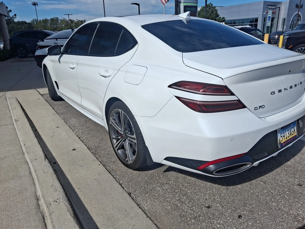 2024 GENESIS G70 Sport Advanced - Photo 10