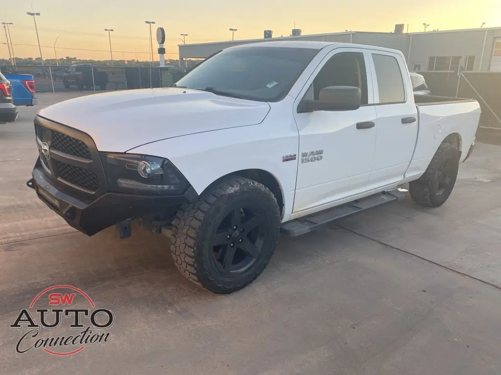 2018 Ram 1500 Tradesman photo 2