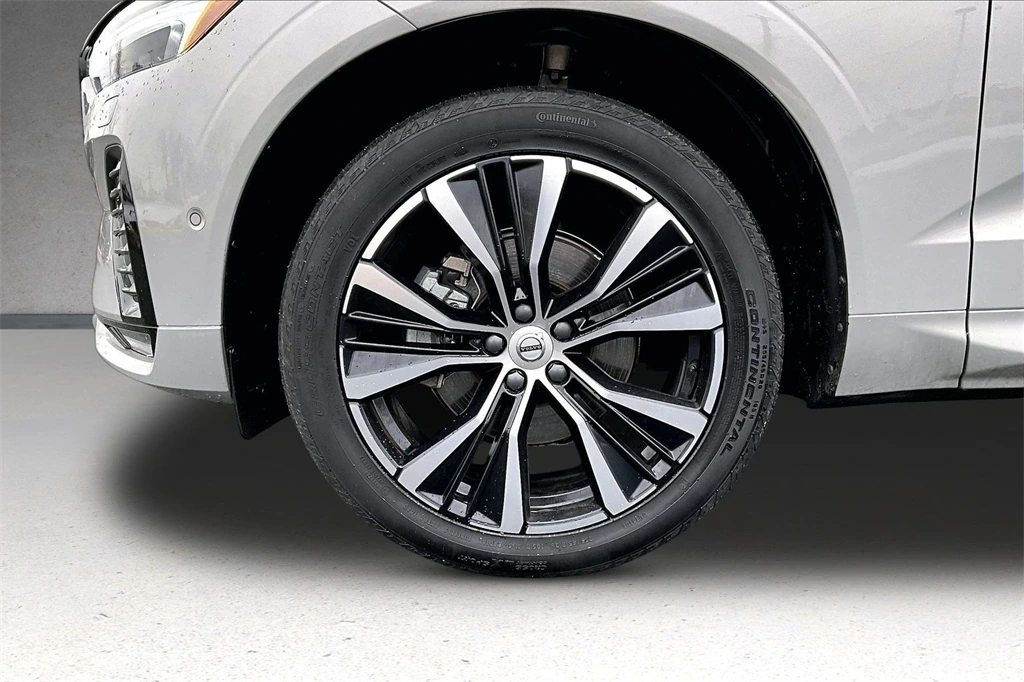 2024 Volvo - image 34