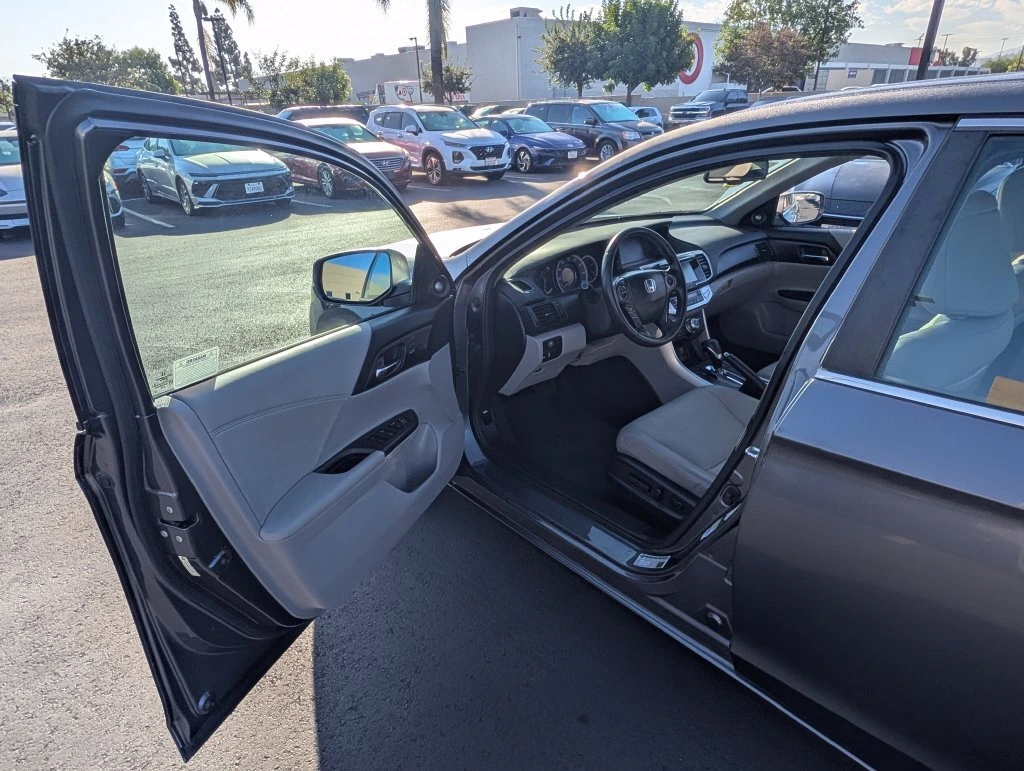 2013 Honda Accord EX-L - Photo 35