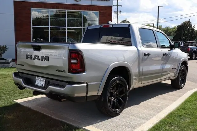 2026 Ram 1500 Laramie Night Edition photo 37