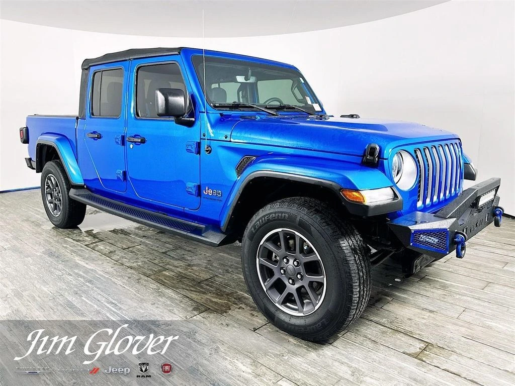 2023 Jeep Gladiator Overland's photo