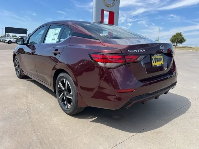 2025 Nissan Sentra SV photo 5