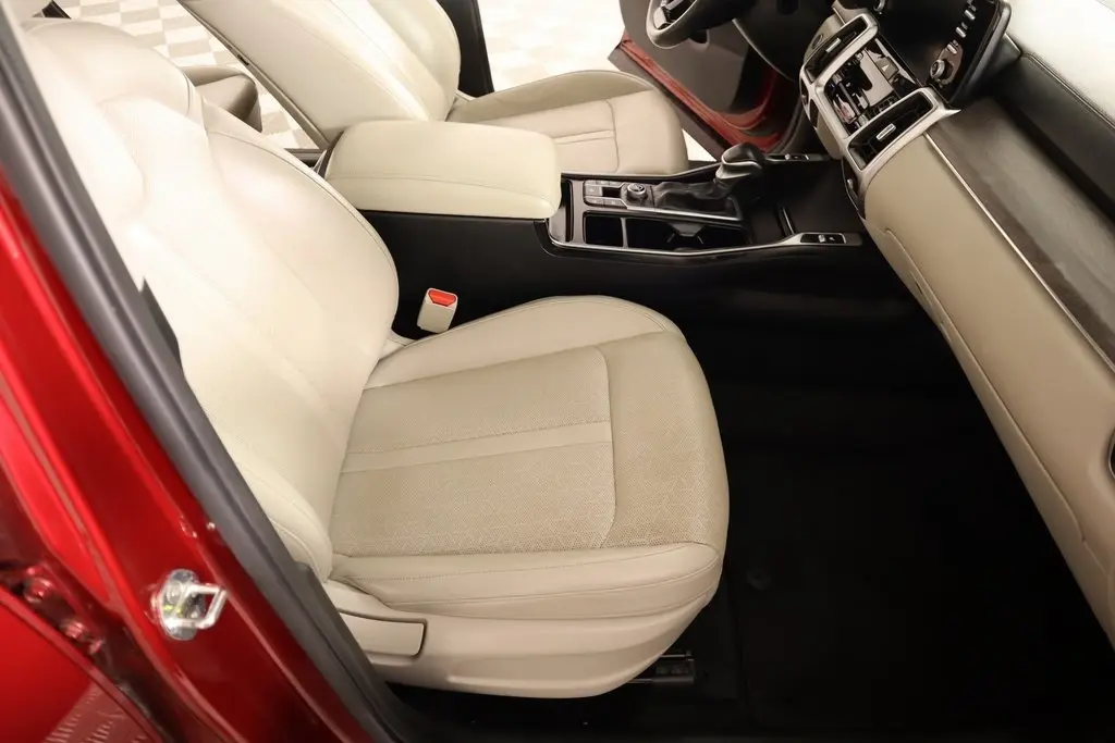 2021 Kia Sorento EX photo 13