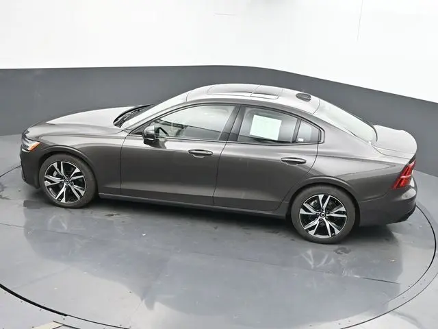 2024 Volvo S60 B5 Core photo 26