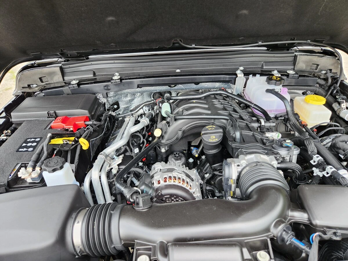 2025 Jeep Wrangler 4-Door Sport S - Photo 9
