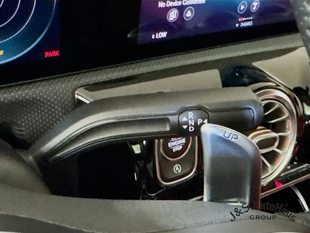 2021 Mercedes Benz A AMG 35 4MATIC photo 18