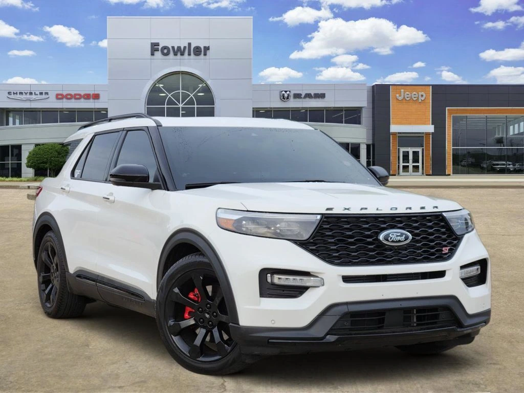 2023 Ford Explorer ST 4WD's photo